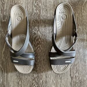 CROCS Women’s Brown Crisscross Slide Sandals